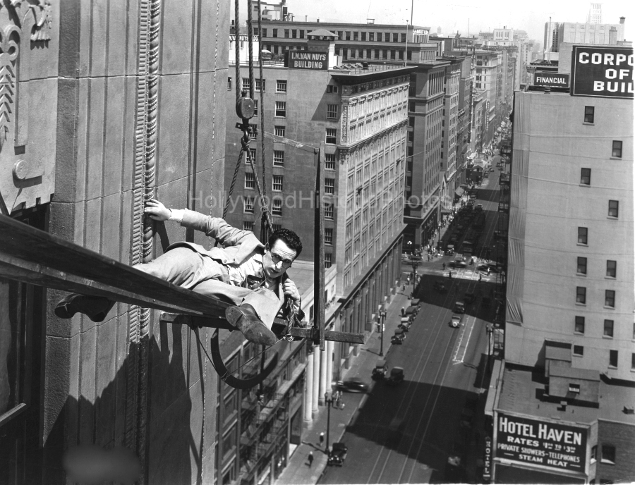 Harold Lloyd 1930 Filming Feet First in Downtown Los Angeles wm.jpg